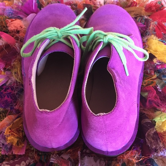 NEW Kids Purple🦄 LLBEAN Chukkas. Unlined. SZ 6 - Picture 3 of 5